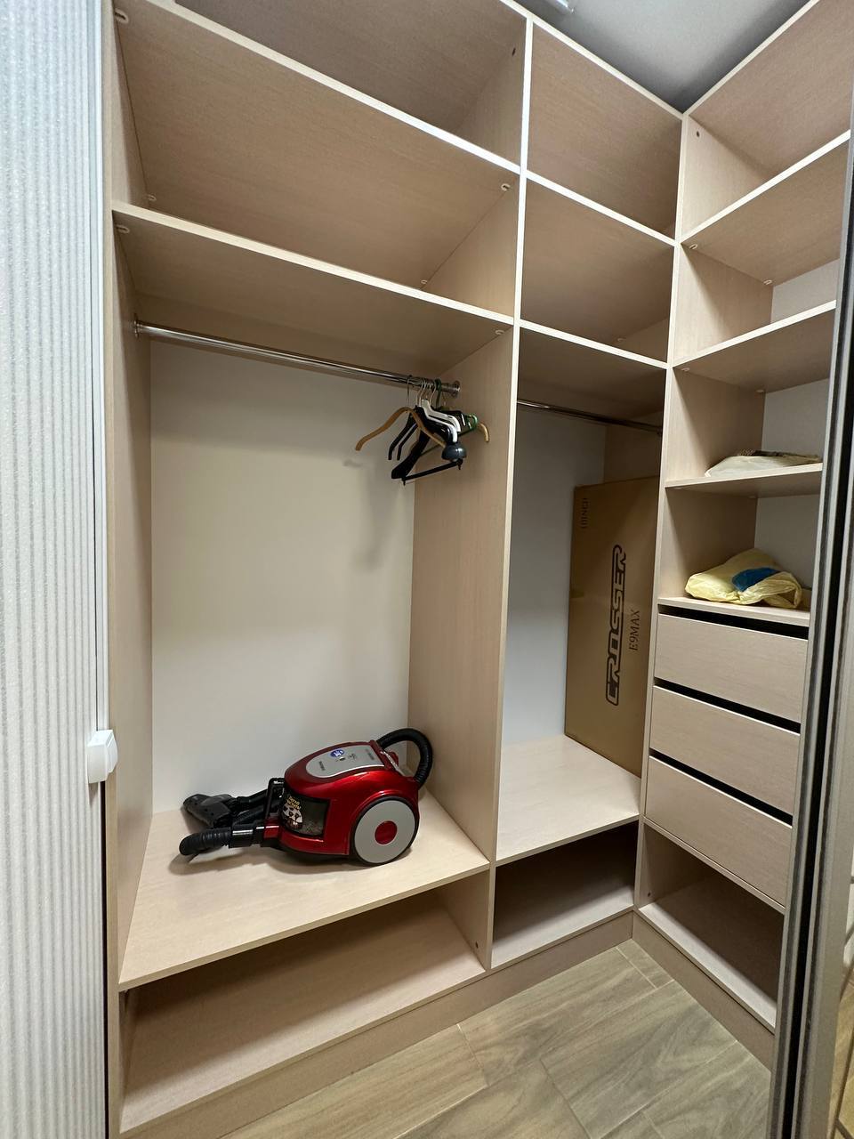 Оренда студії 50 м², Середньофонтанська вул., вул.355