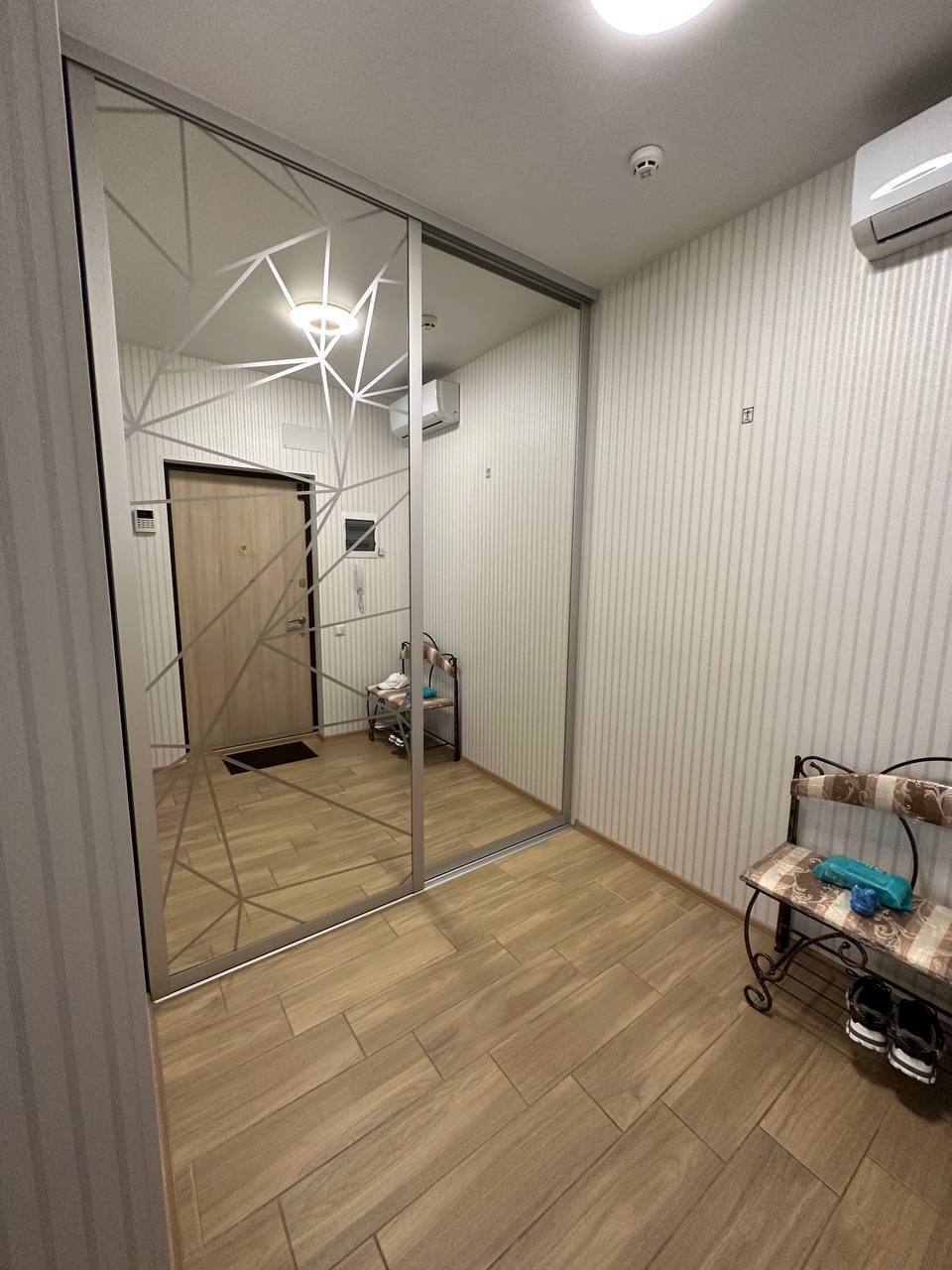 Оренда студії 50 м², Середньофонтанська вул., вул.355