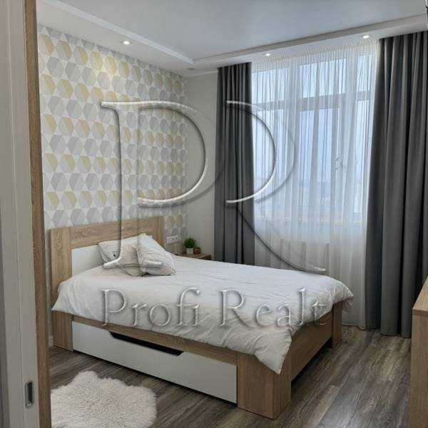 Продажа 2-комнатной квартиры 62 м², Елены Пчилки ул., 3-Д