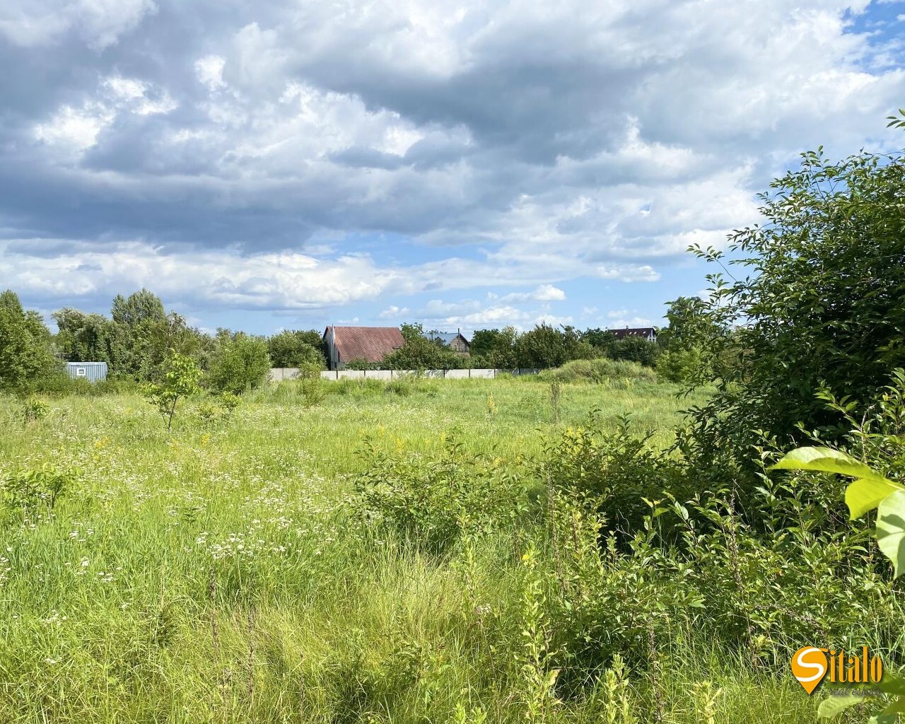 Продаж ділянки під індивідуальне житлове будівництво 12 соток