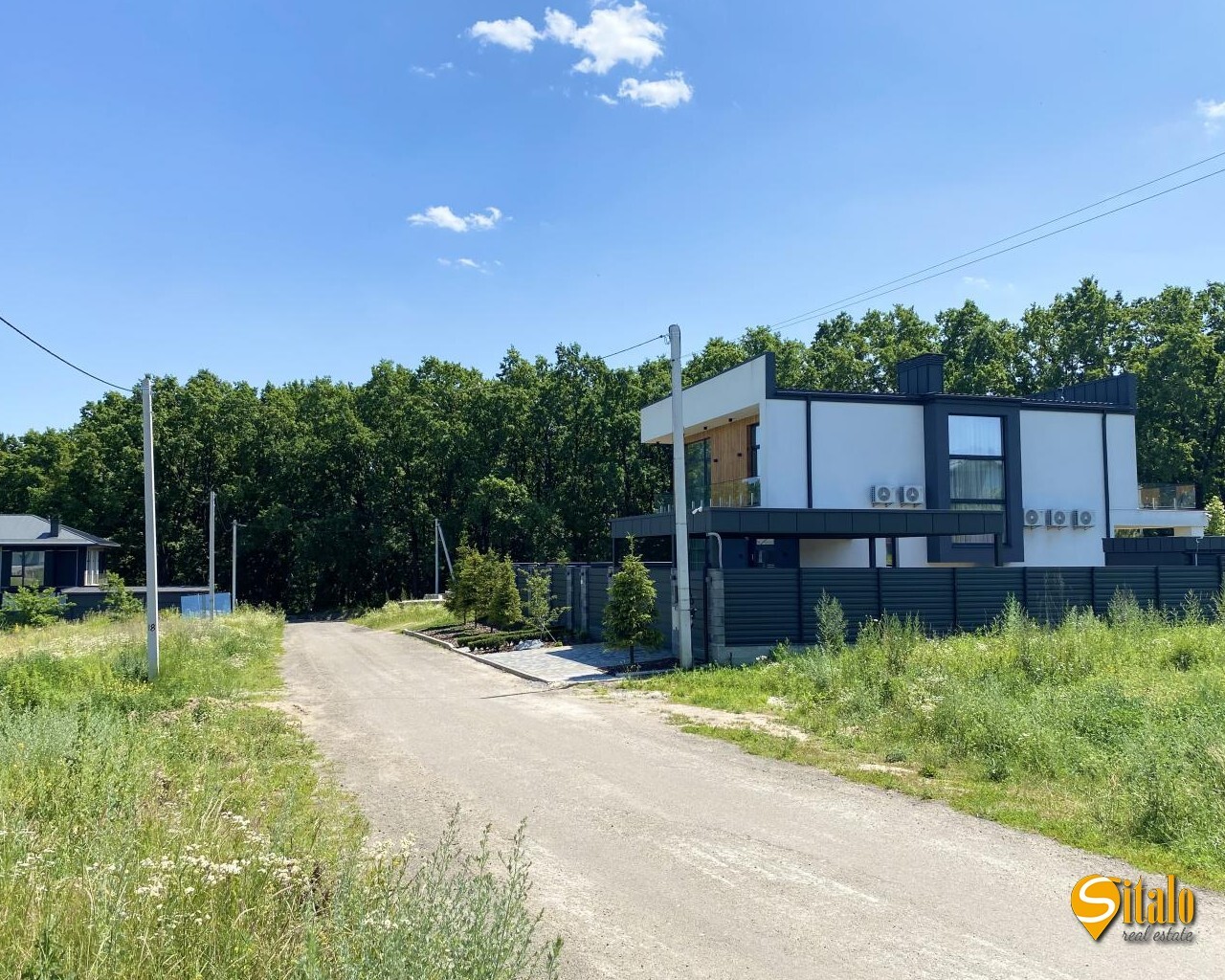 Продаж ділянки під індивідуальне житлове будівництво 8 соток
