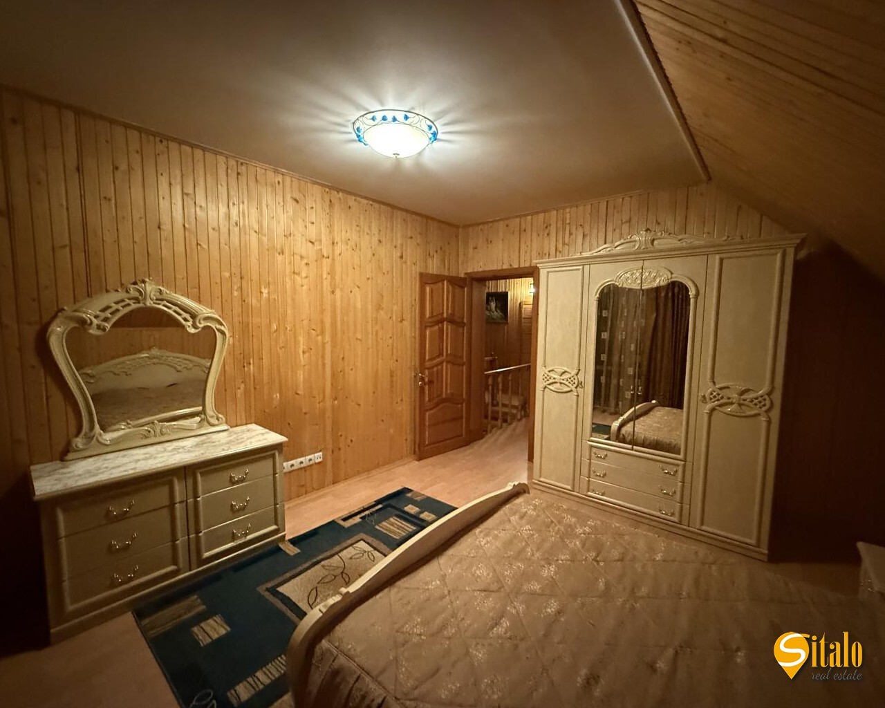 Продаж будинку 168 м²