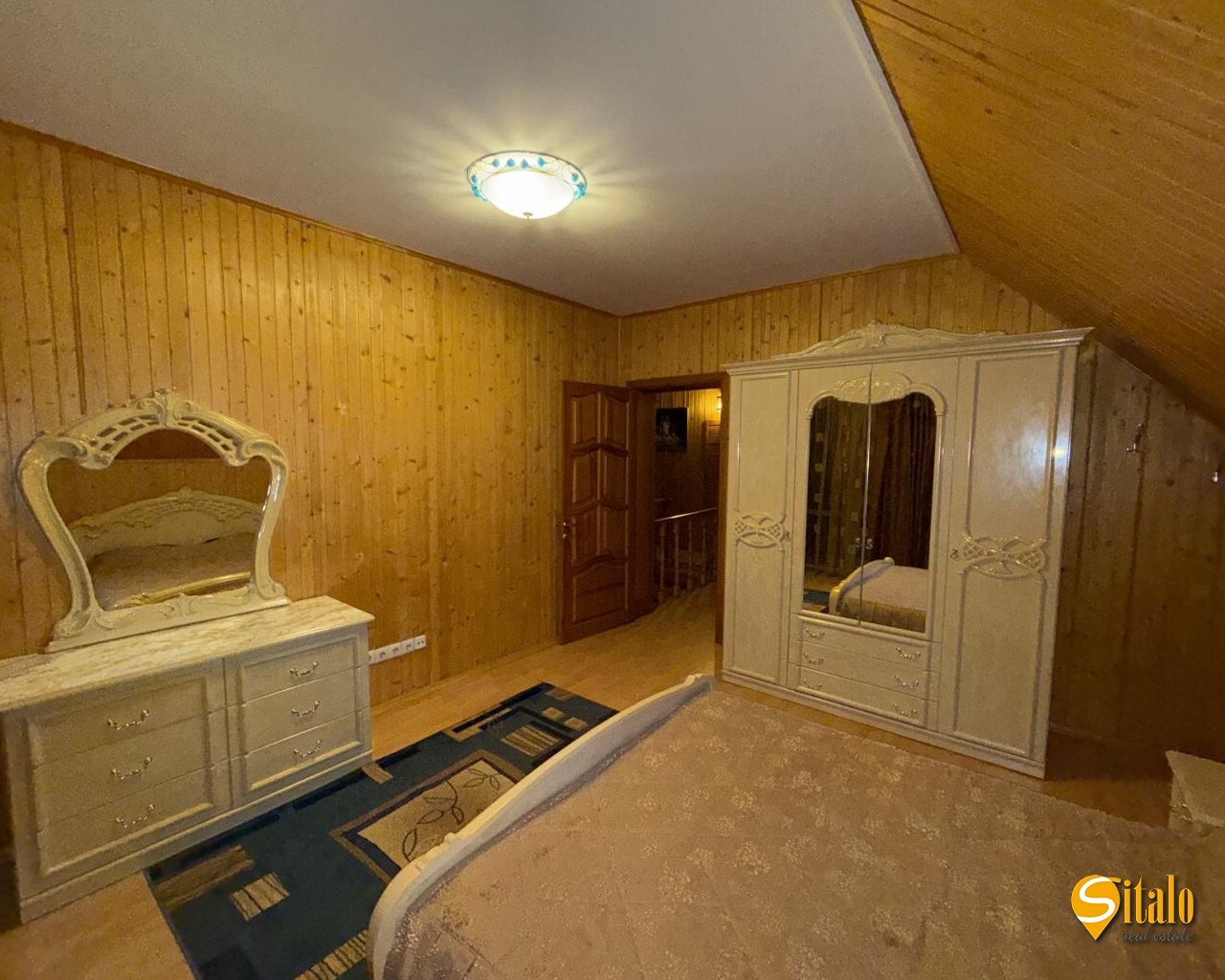 Продаж будинку 168 м²