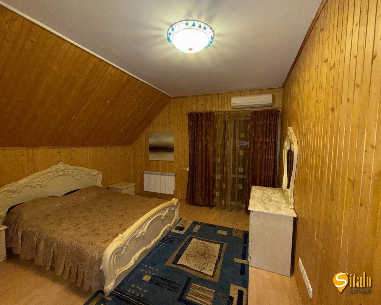 Продаж будинку 168 м²