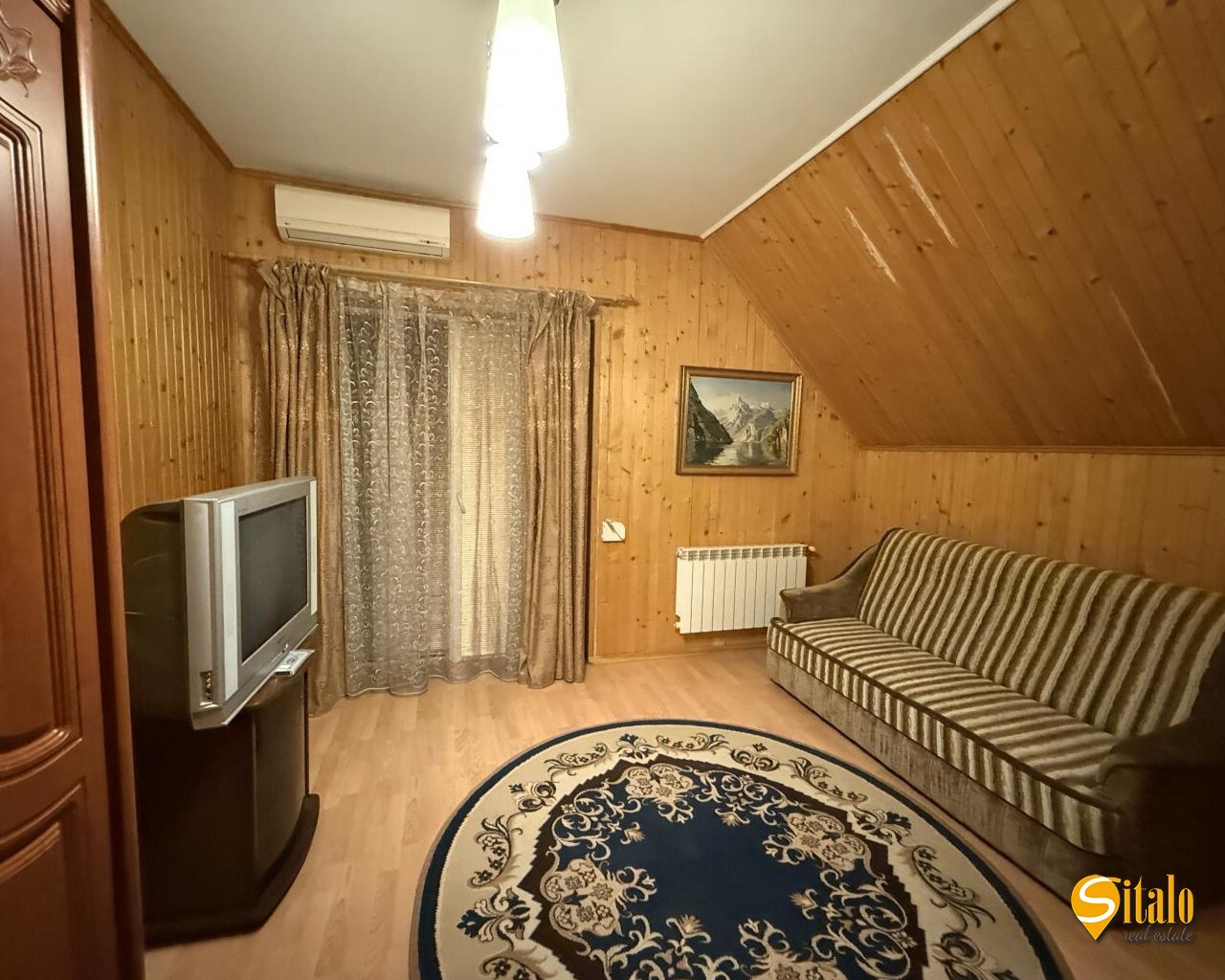 Продаж будинку 168 м²