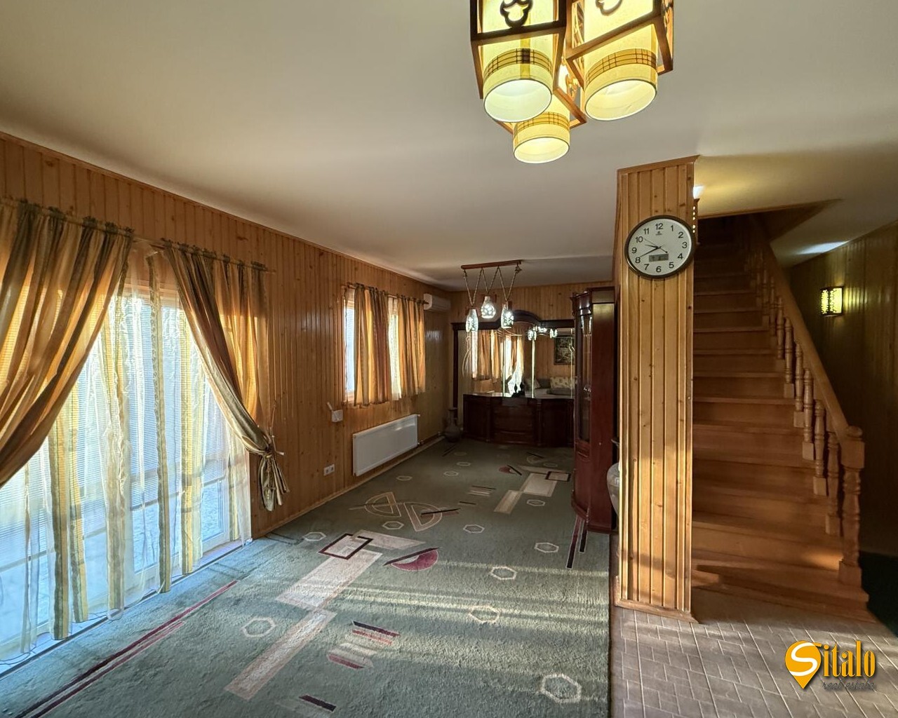 Продаж будинку 168 м²
