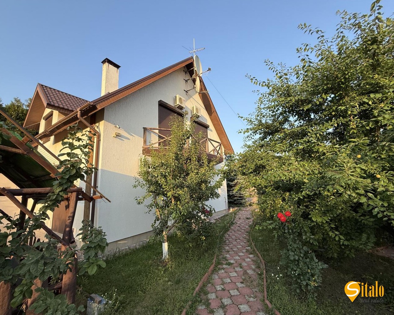 Продаж будинку 168 м²