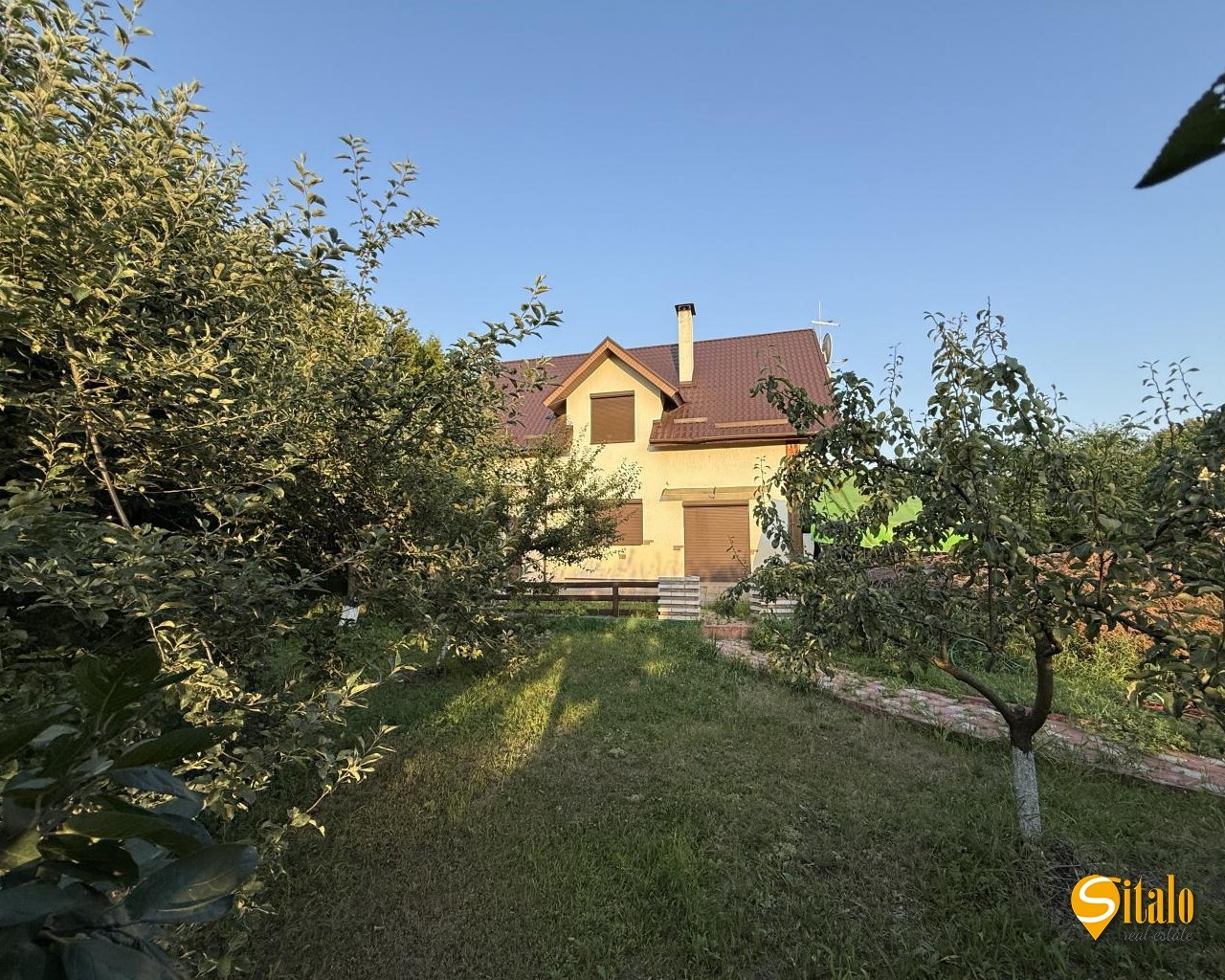 Продаж будинку 168 м²