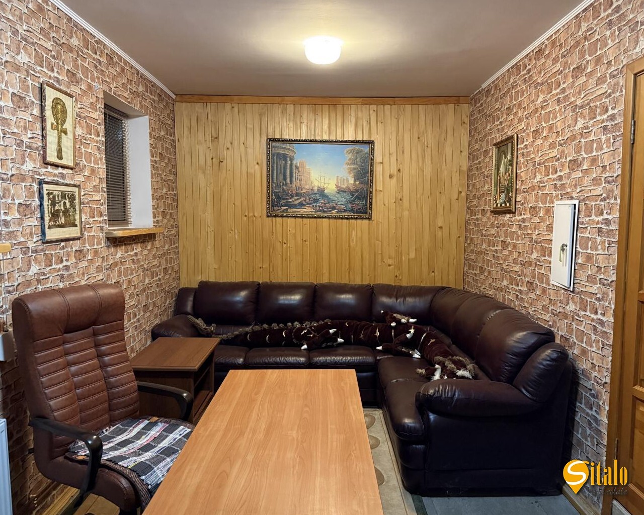 Продаж будинку 168 м²