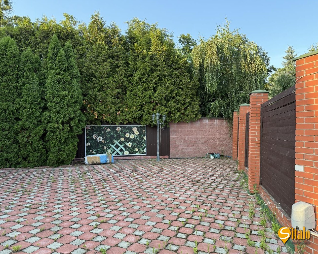 Продаж будинку 168 м²