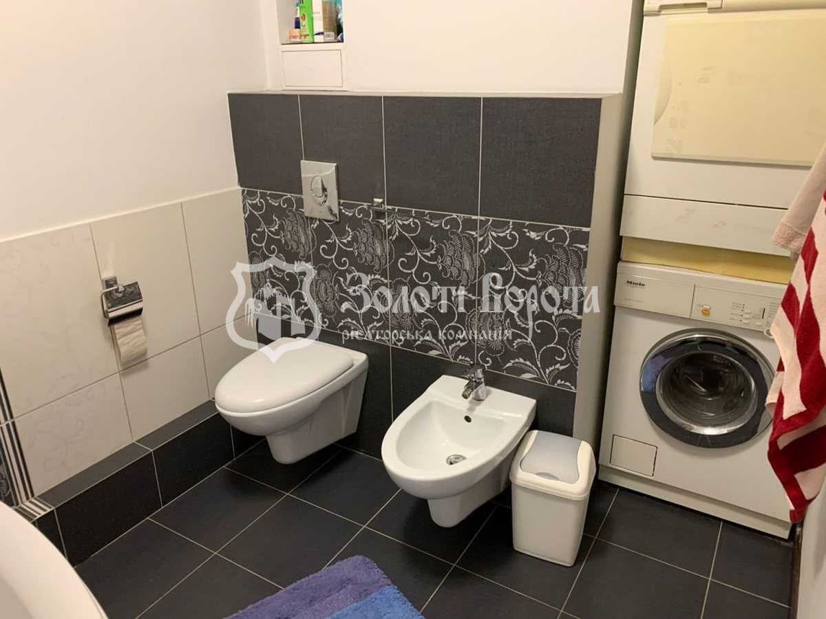 Продажа 1-комнатной квартиры 58.2 м², Николая Ушакова ул., 1Б