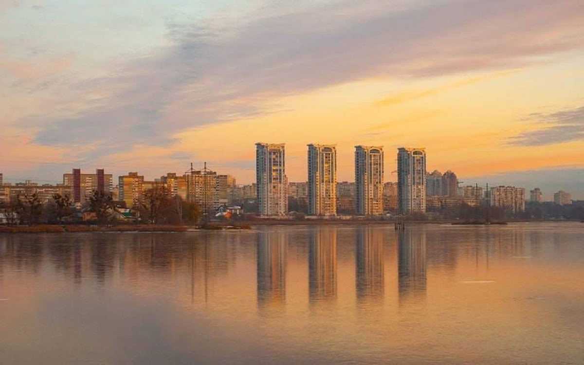 Продажа 1-комнатной квартиры 58.2 м², Николая Ушакова ул., 1Б