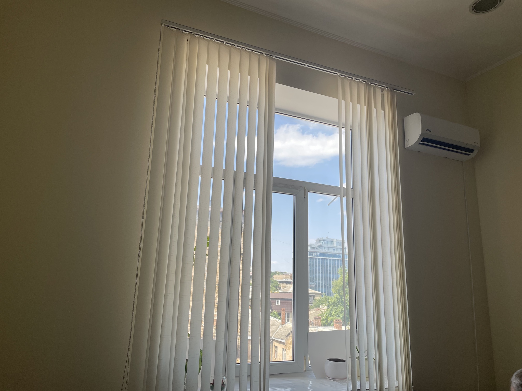 Аренда офиса 240 м², Святослава Рихтера ул., Караванського, 2