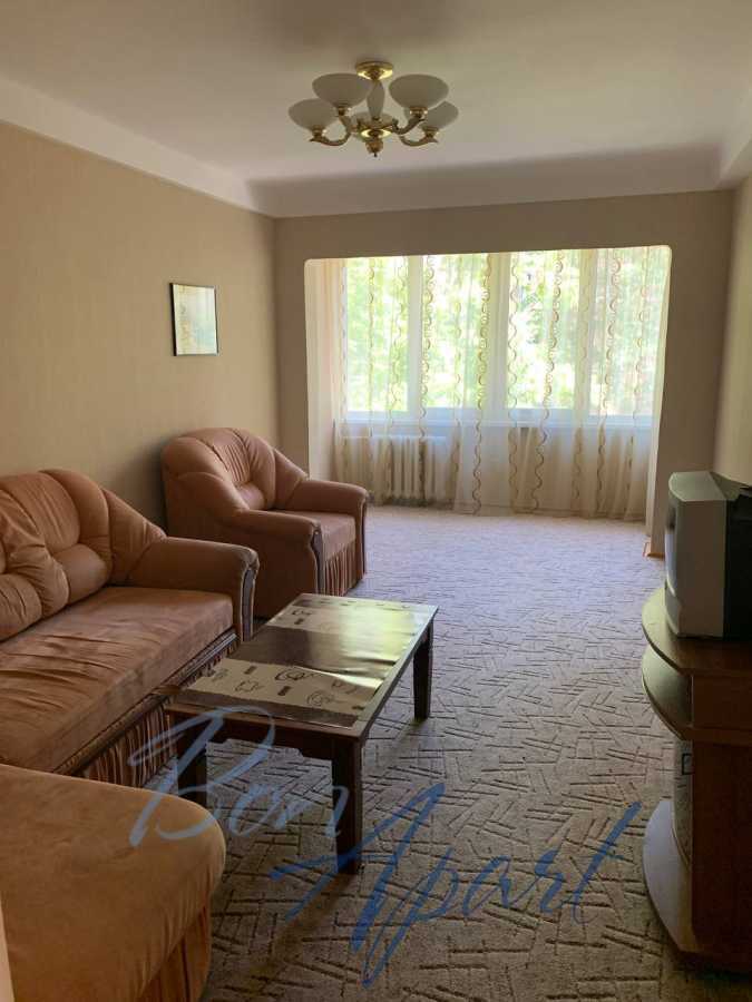 Продажа 2-комнатной квартиры 56 м², Дмитриевская ул., 24
