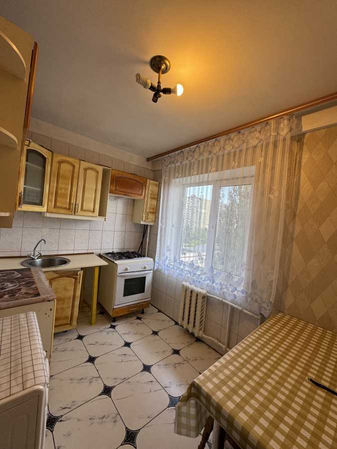 Оренда 1-кімнатної квартири 32 м², Правди просп.