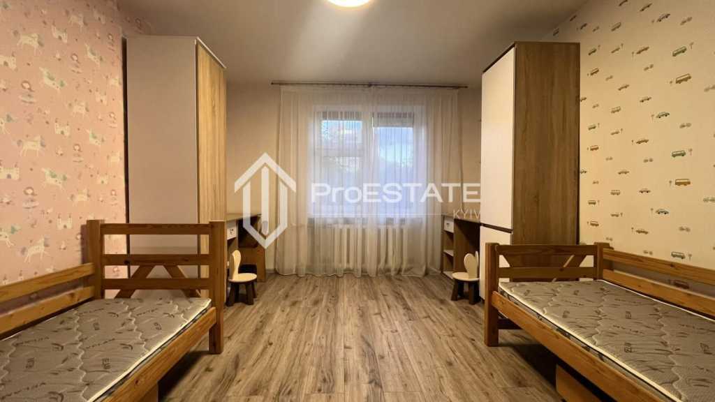 Продаж 2-кімнатної квартири 50.1 м², Головатого вул., 87