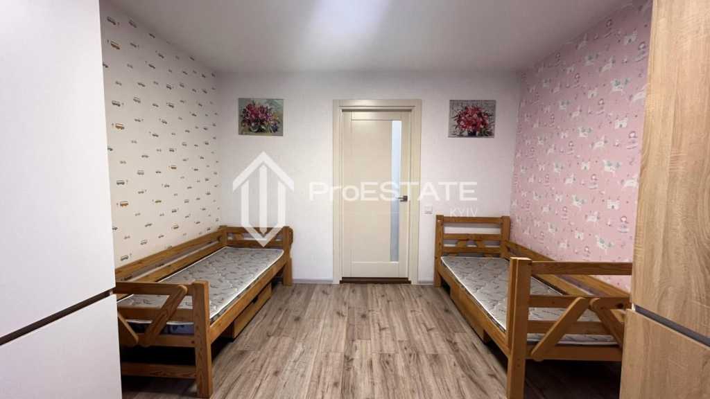 Продаж 2-кімнатної квартири 50.1 м², Головатого вул., 87