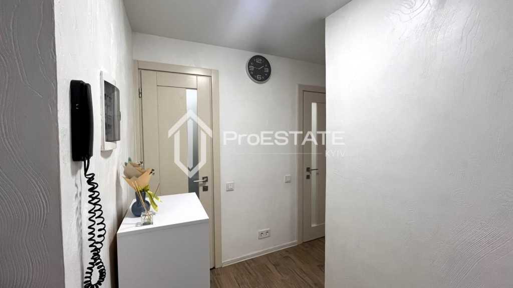 Продаж 2-кімнатної квартири 50.1 м², Головатого вул., 87