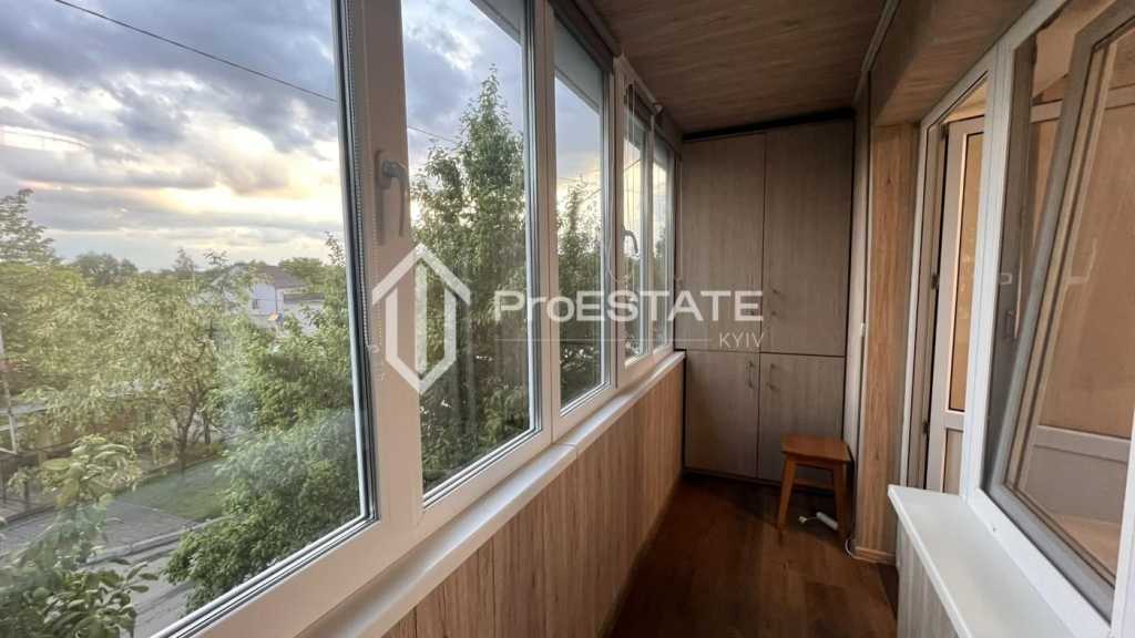 Продаж 2-кімнатної квартири 50.1 м², Головатого вул., 87