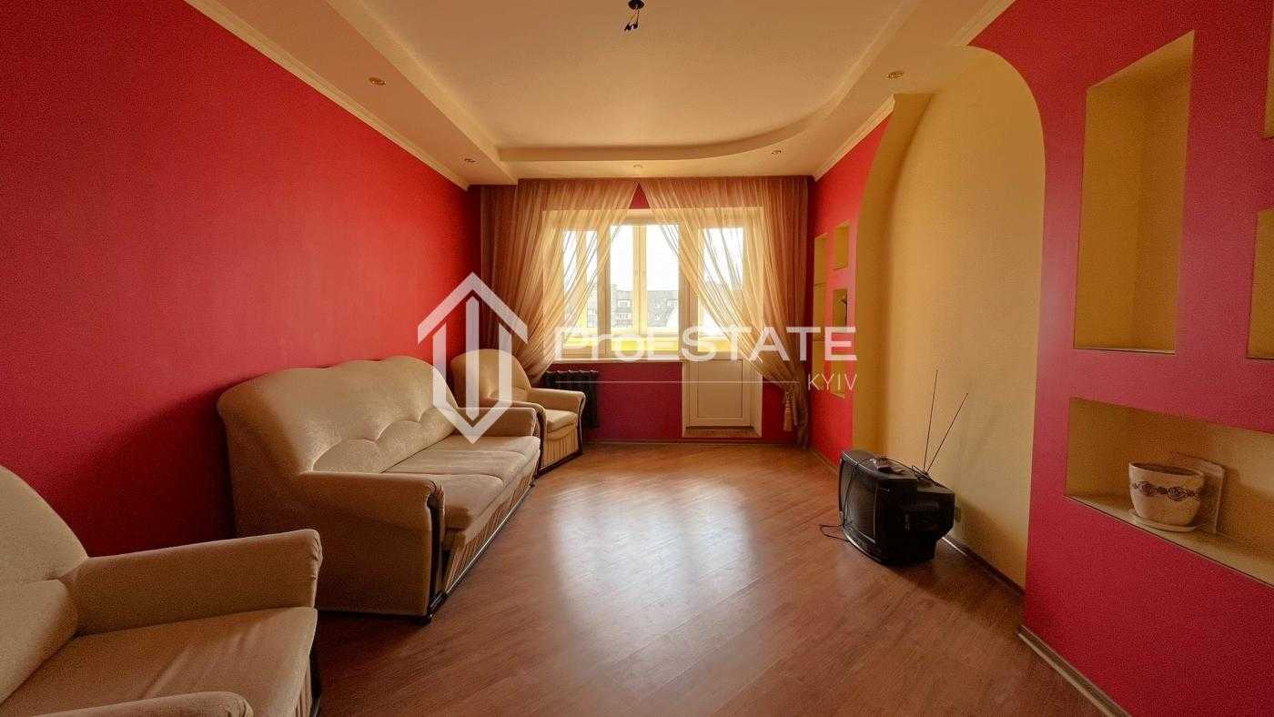 Продаж 3-кімнатної квартири 70.5 м², Головатого вул., 8