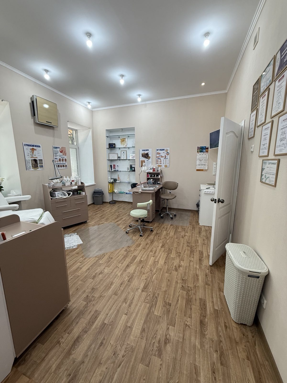 Продаж приміщення вільного призначення 50 м², Новосельского вул., 27