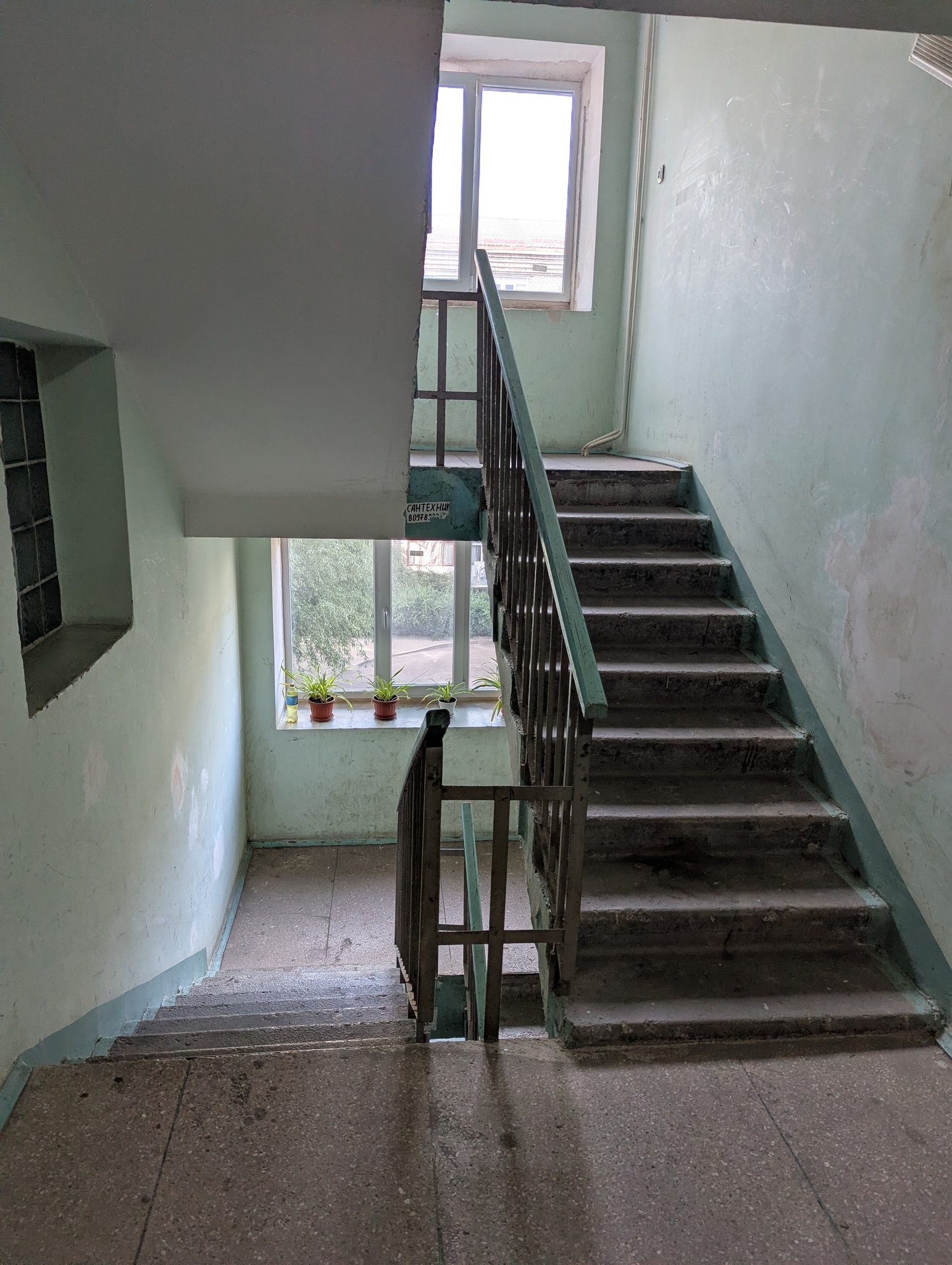 Продажа 2-комнатной квартиры 62.2 м², Антонова ул., 8А