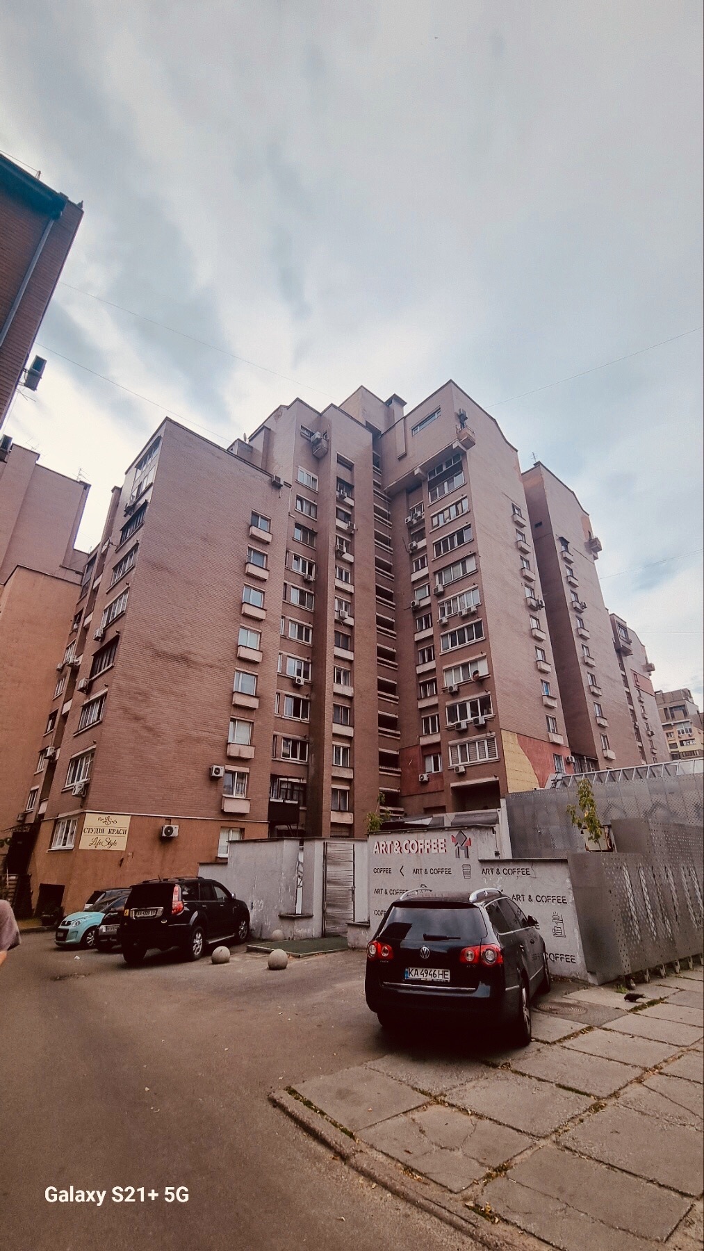 Аренда 3-комнатной квартиры 73 м², Владимира Антоновича ул., 100