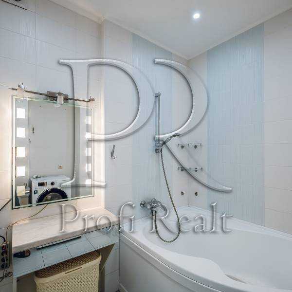 Продажа 2-комнатной квартиры 94 м², Вячеслава Черновола ул., 20