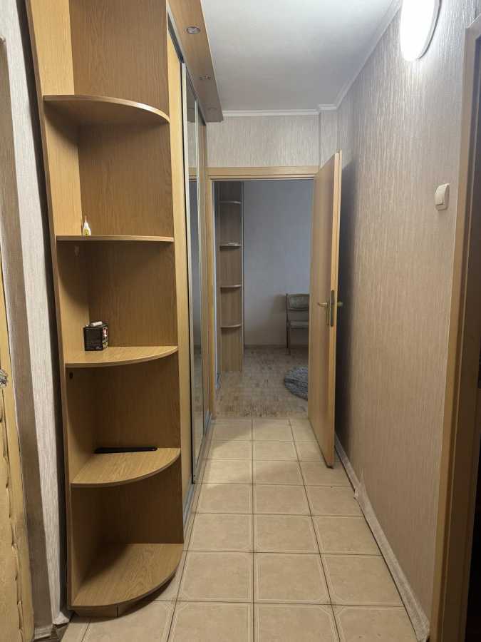 Оренда 2-кімнатної квартири 50 м², Симиренка вул., 12Б