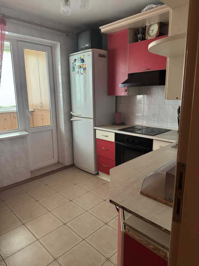 Оренда 2-кімнатної квартири 50 м², Симиренка вул., 12Б