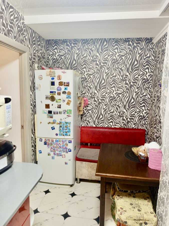 Продажа 2-комнатной квартиры 47 м², Кирилловская ул., 127