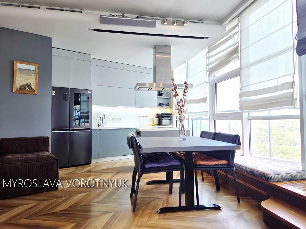Оренда 3-кімнатної квартири 160 м², Звіринецька вул., 59