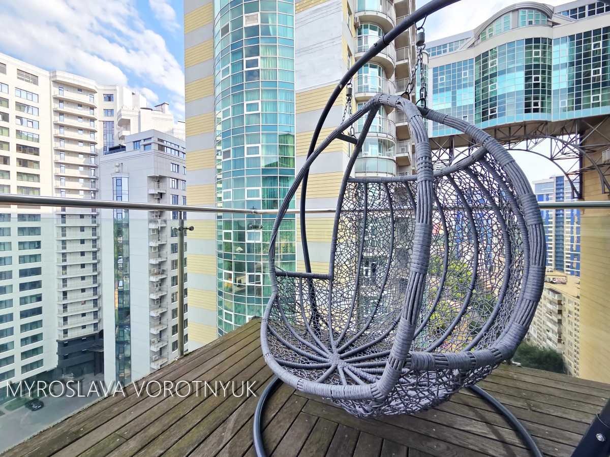 Оренда 3-кімнатної квартири 160 м², Звіринецька вул., 59