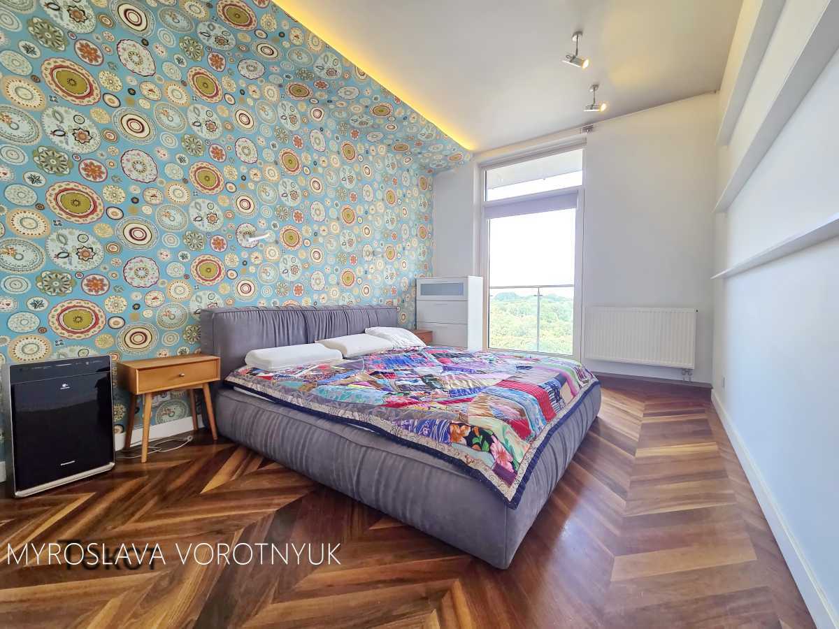 Оренда 3-кімнатної квартири 160 м², Звіринецька вул., 59