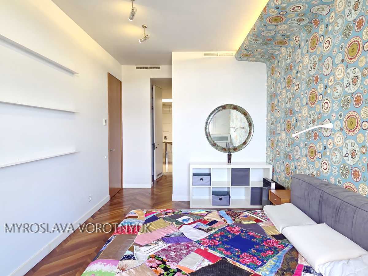 Оренда 3-кімнатної квартири 160 м², Звіринецька вул., 59