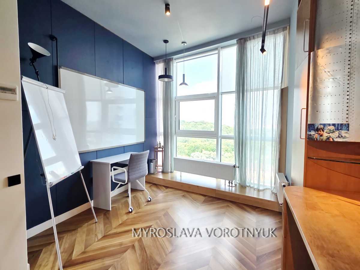 Оренда 3-кімнатної квартири 160 м², Звіринецька вул., 59