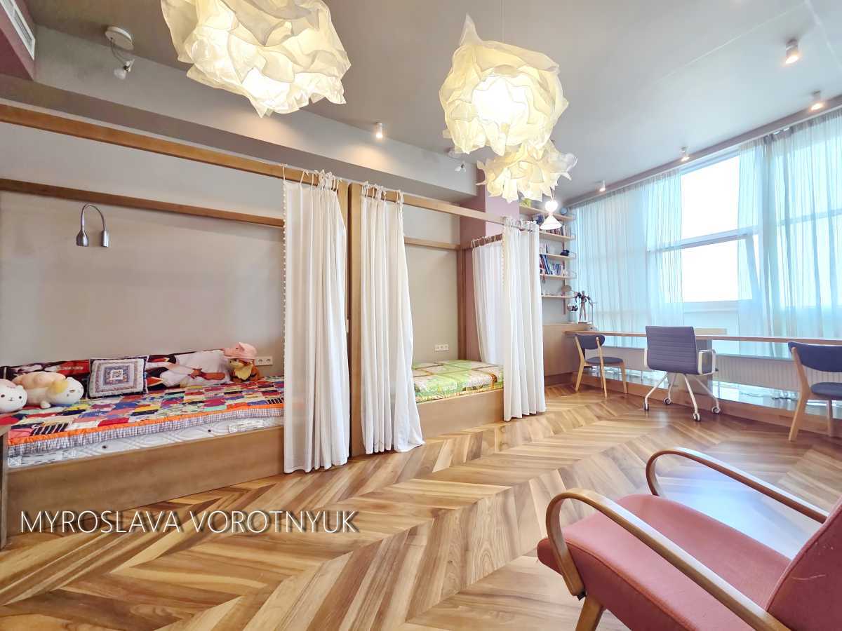 Оренда 3-кімнатної квартири 160 м², Звіринецька вул., 59