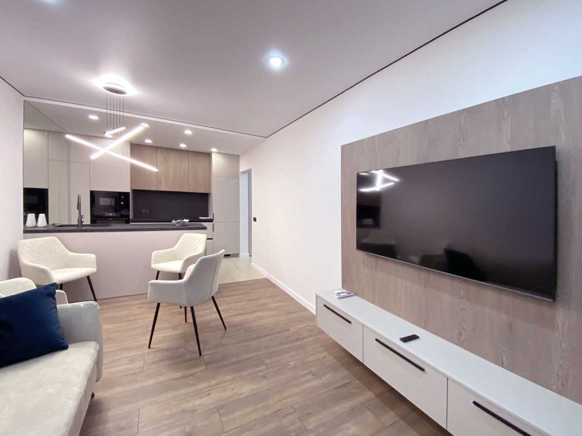 Продажа 2-комнатной квартиры 61 м², Михаила Максимовича ул., 28г