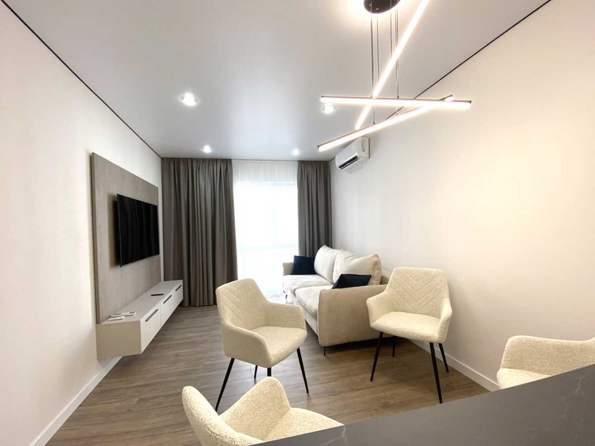 Продажа 2-комнатной квартиры 61 м², Михаила Максимовича ул., 28г