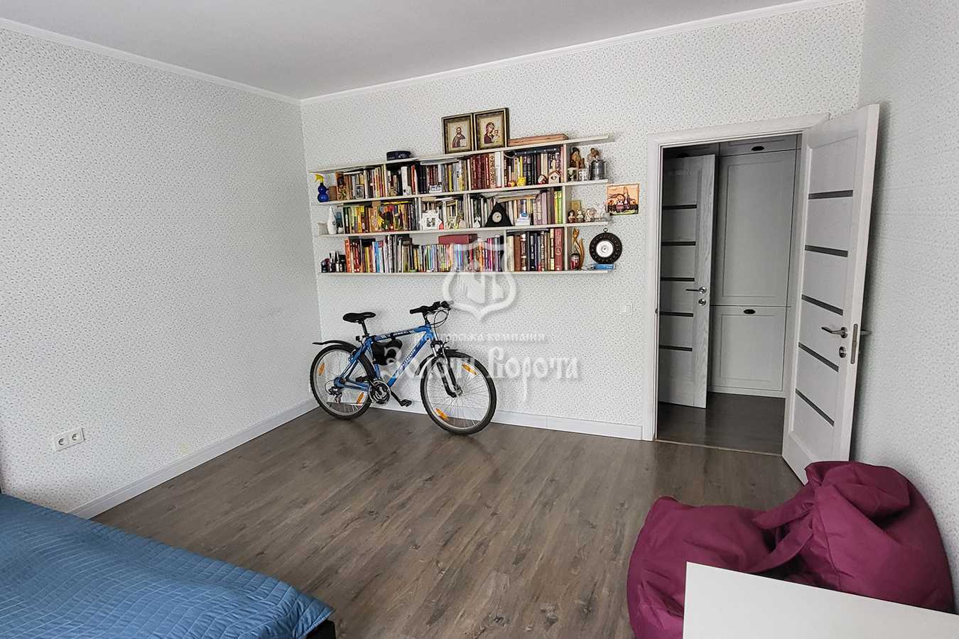 Продажа 2-комнатной квартиры 57 м², Метрологическая ул., 111