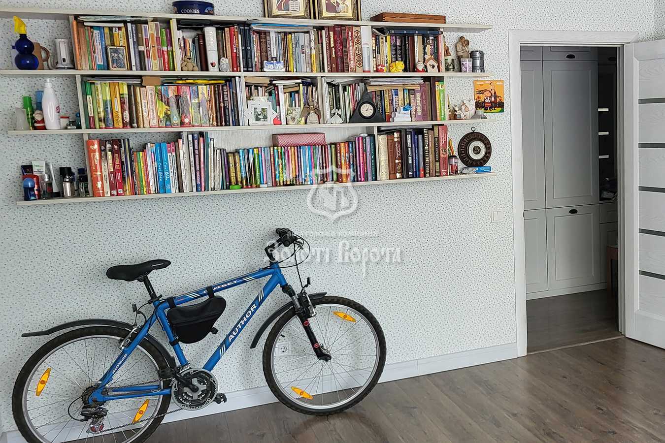 Продажа 2-комнатной квартиры 57 м², Метрологическая ул., 111