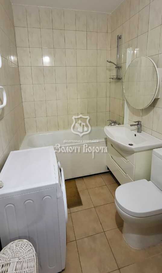 Продажа 2-комнатной квартиры 57 м², Метрологическая ул., 111