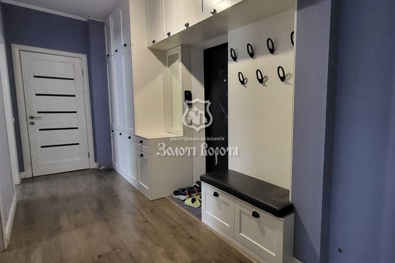 Продажа 2-комнатной квартиры 57 м², Метрологическая ул., 111