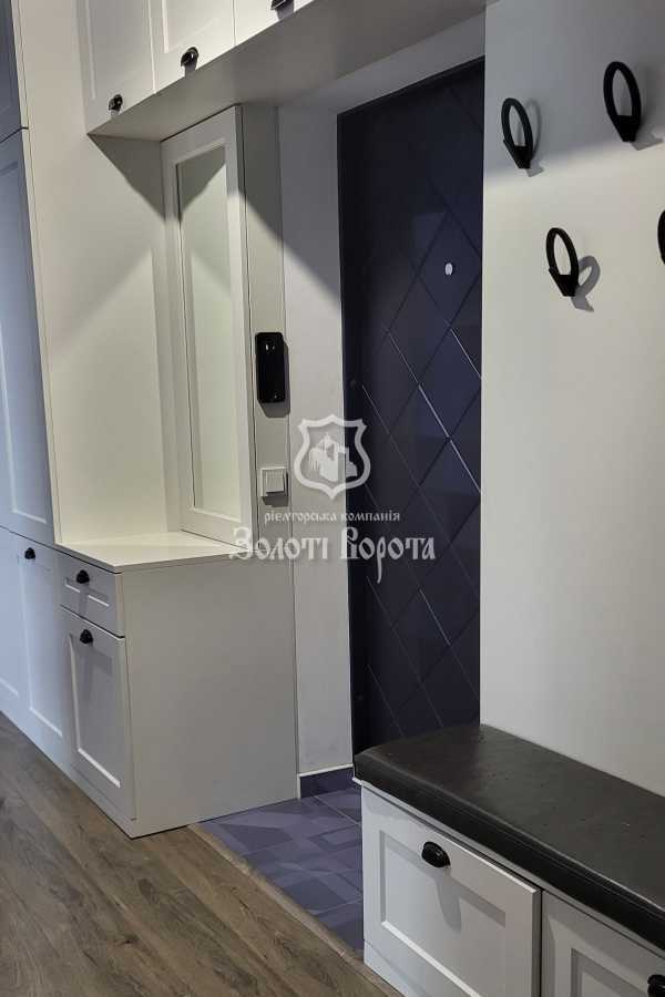 Продажа 2-комнатной квартиры 57 м², Метрологическая ул., 111