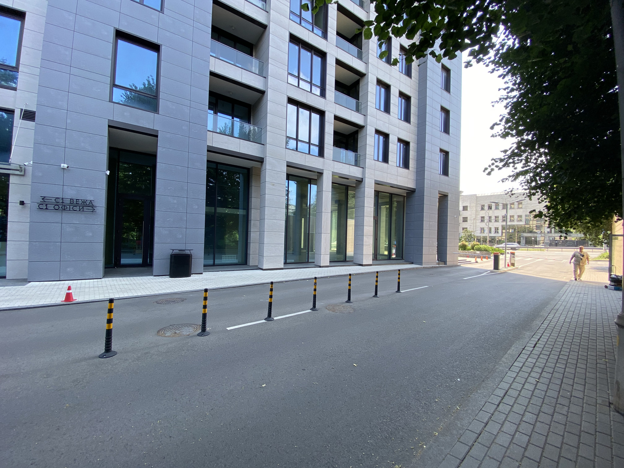 Аренда торгового помещения 530 м², Победы просп., 42