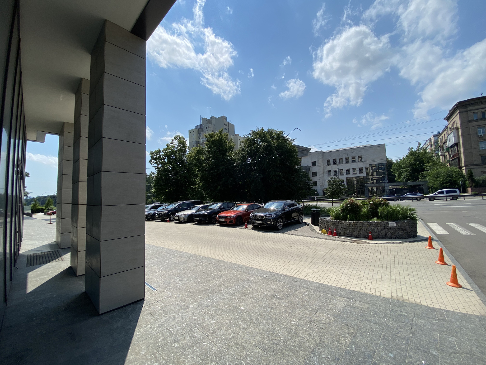 Аренда торгового помещения 530 м², Победы просп., 42