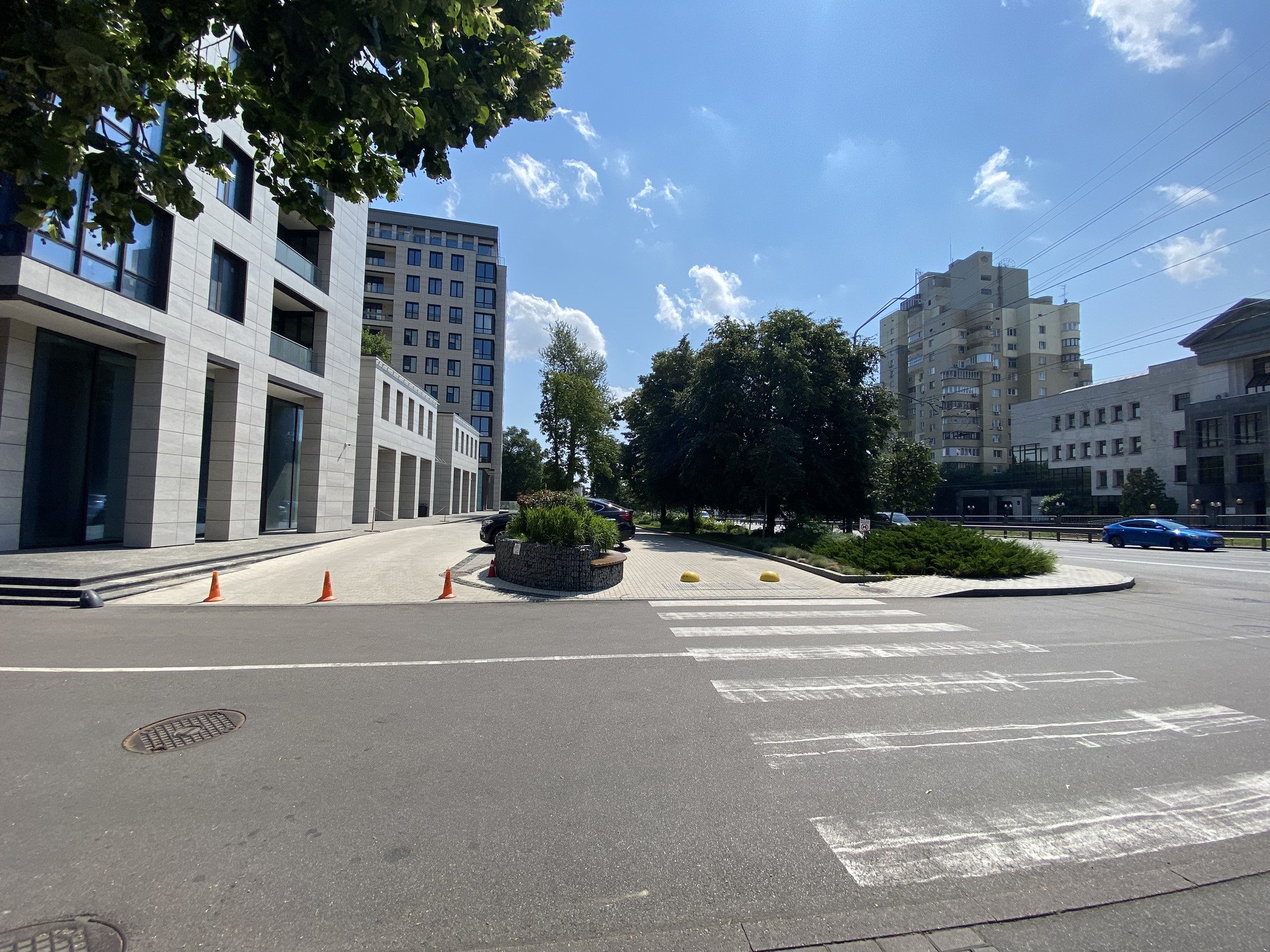 Аренда торгового помещения 530 м², Победы просп., 42