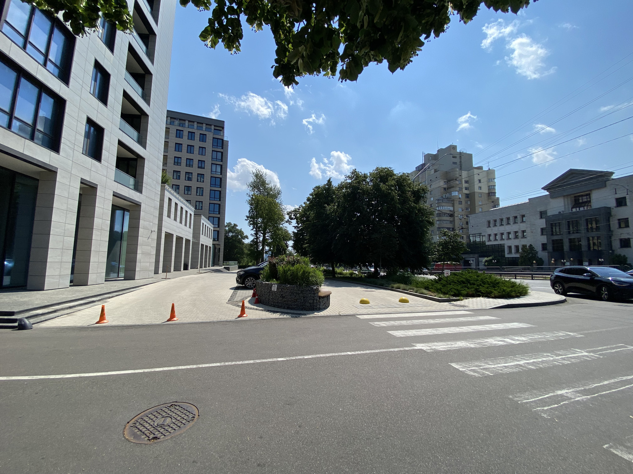 Аренда торгового помещения 530 м², Победы просп., 42