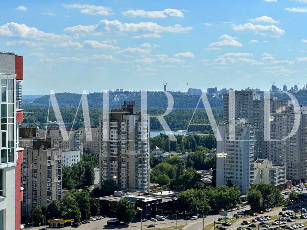 Продаж 1-кімнатної квартири 40.1 м², Каховська вул., 62