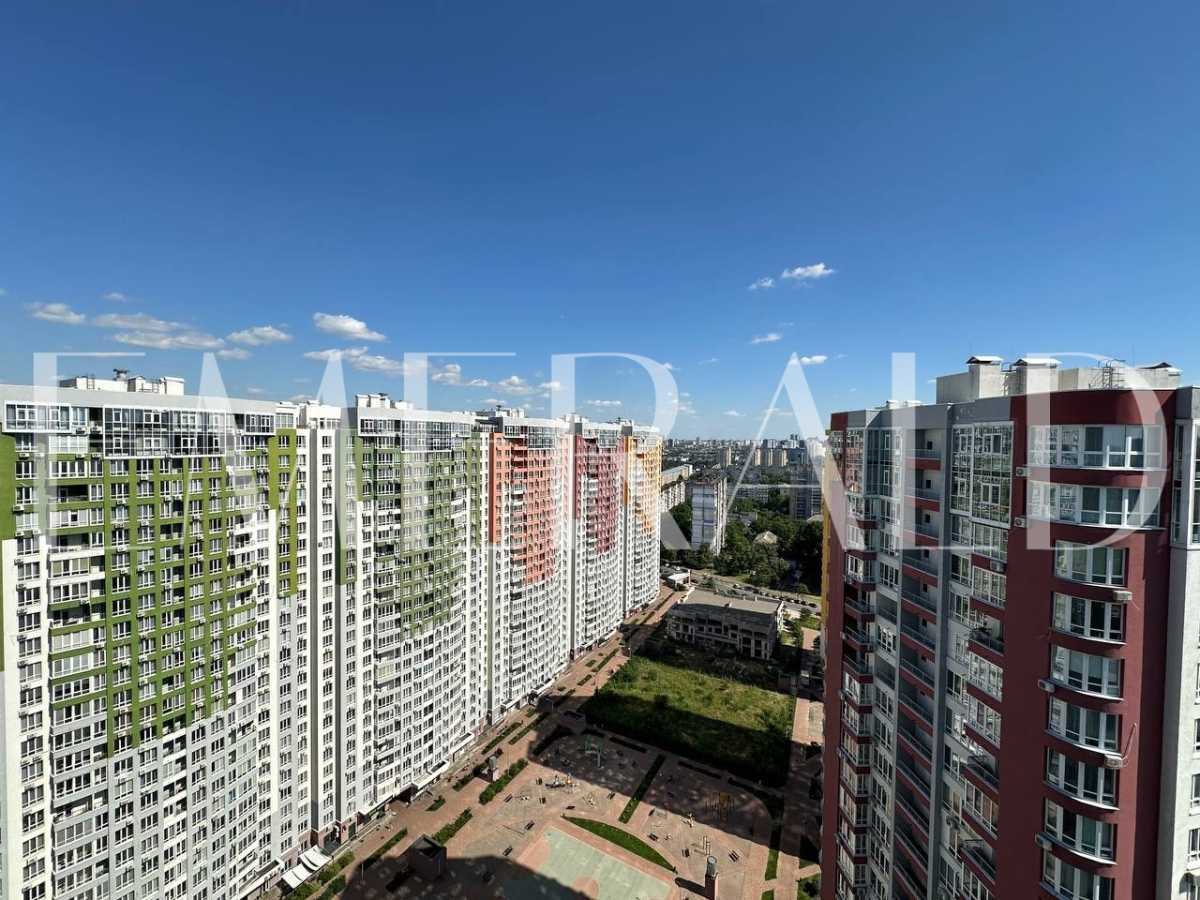 Продаж 1-кімнатної квартири 40.1 м², Каховська вул., 62